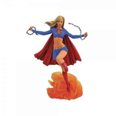 Estatua diorama Supergirl DC Comic Gallery