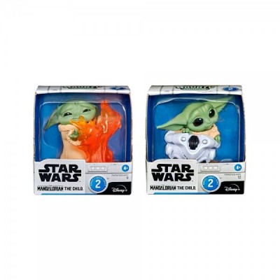 Pack 2 figuras The Child Helmet Hiding & Stopping Fire Star Wars Mandalorian Bounty Collection