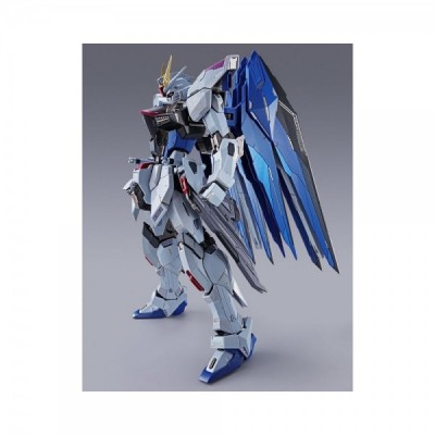Figura Freedom Gundam Metal Suit Metal Build 18cm