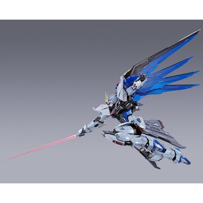 Figura Freedom Gundam Metal Suit Metal Build 18cm