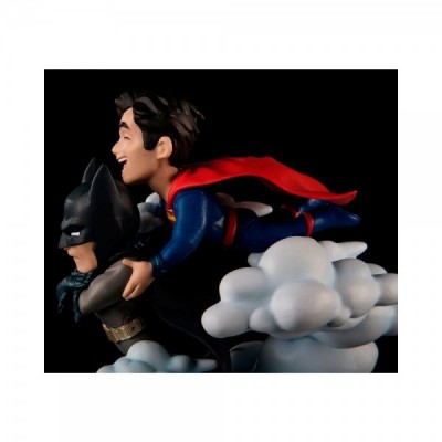 Figura Superman vs Batman DC Comics 13cm